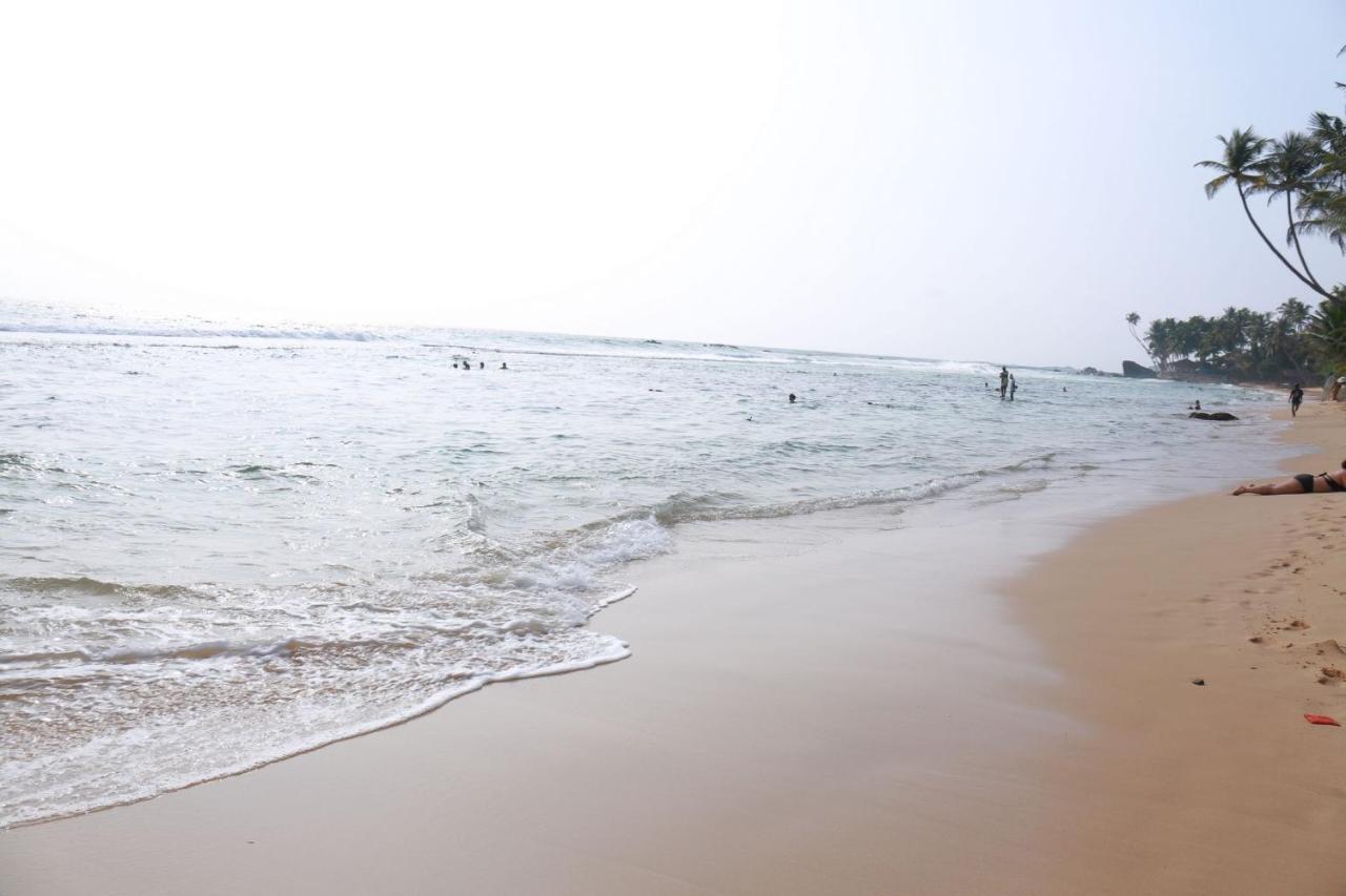 Jayaa Beach Talpe Exterior photo