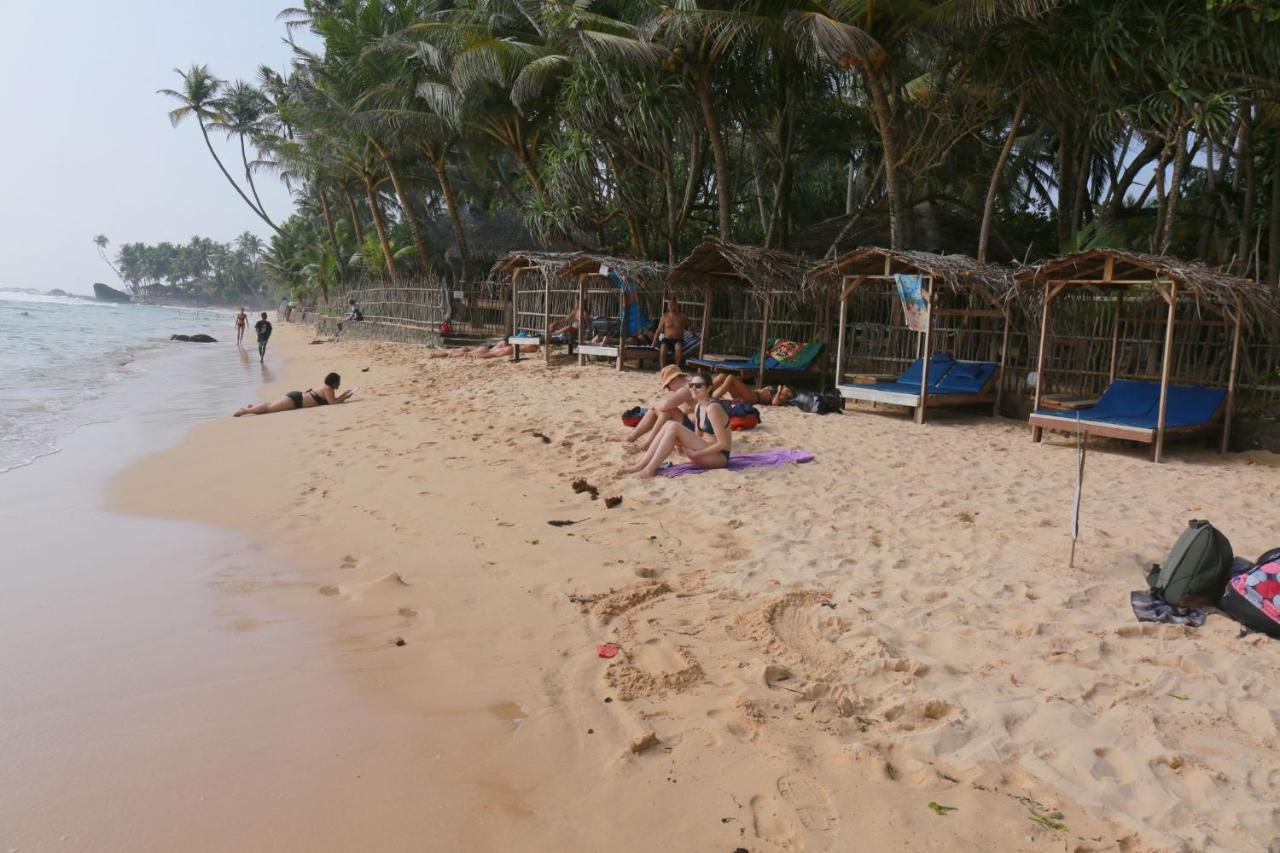Jayaa Beach Talpe Exterior photo