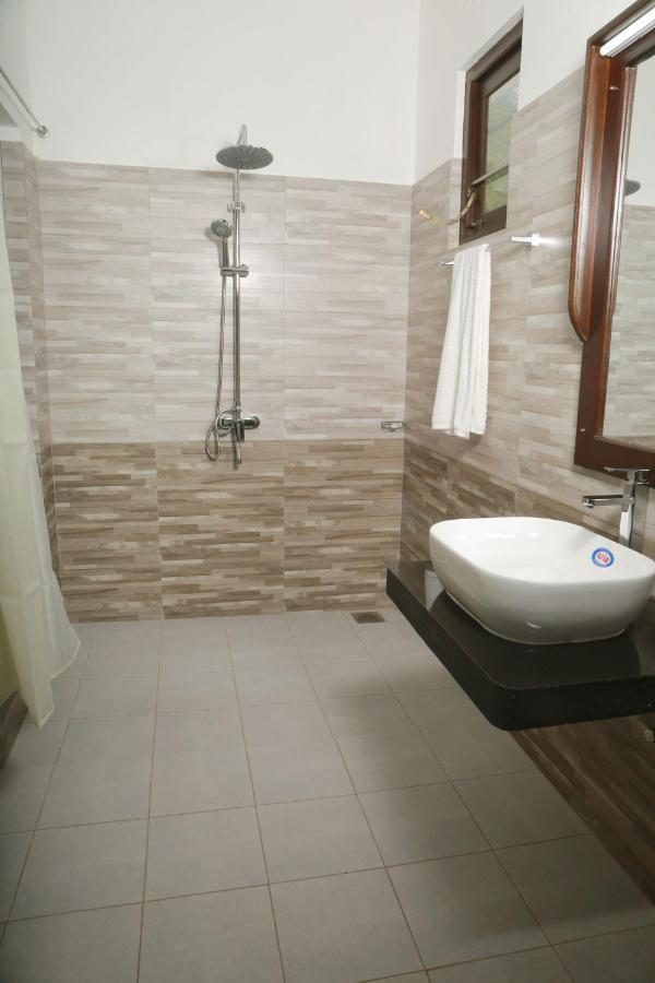 Jayaa Beach Talpe Exterior photo