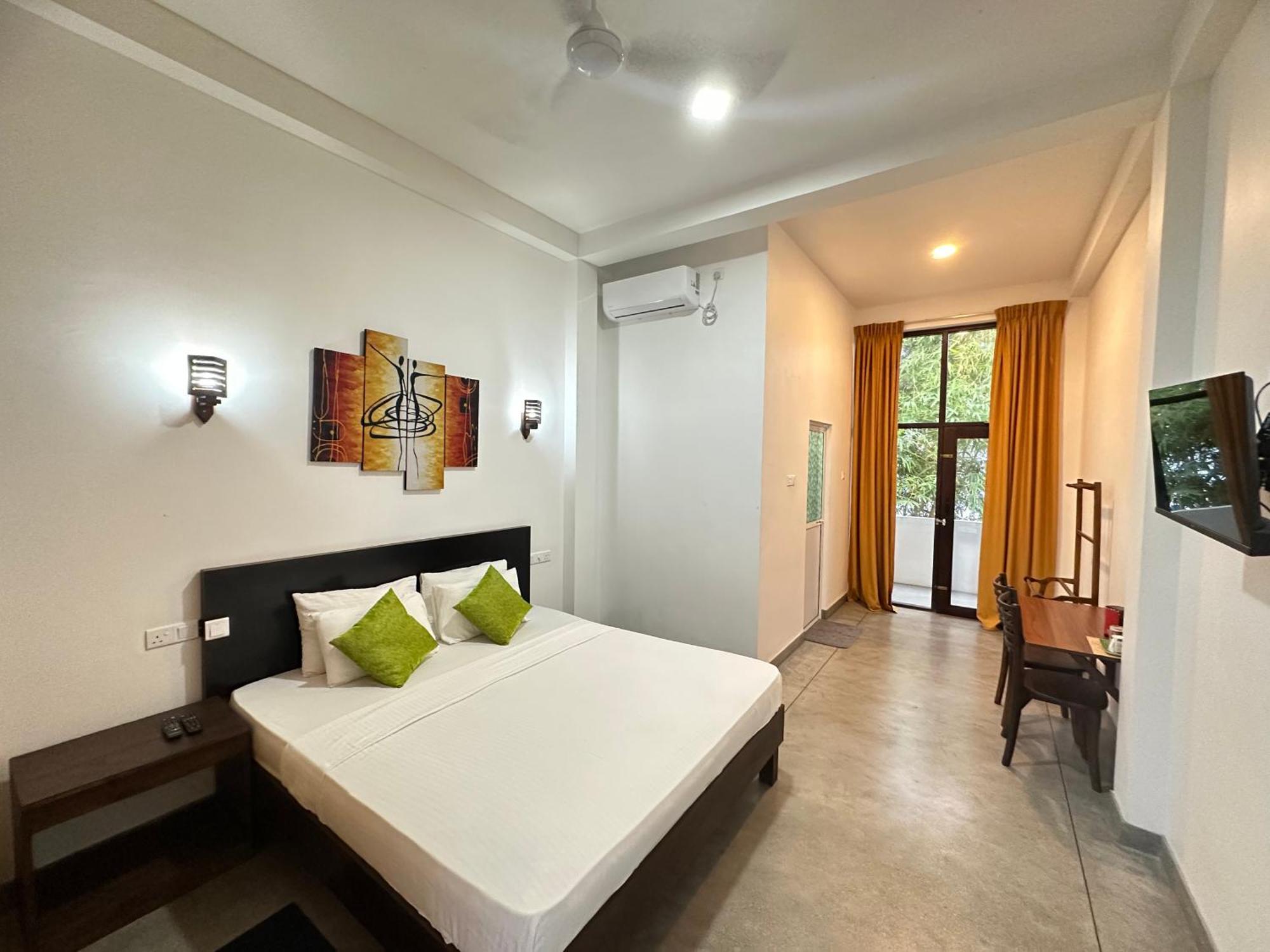 Jayaa Beach Talpe Exterior photo