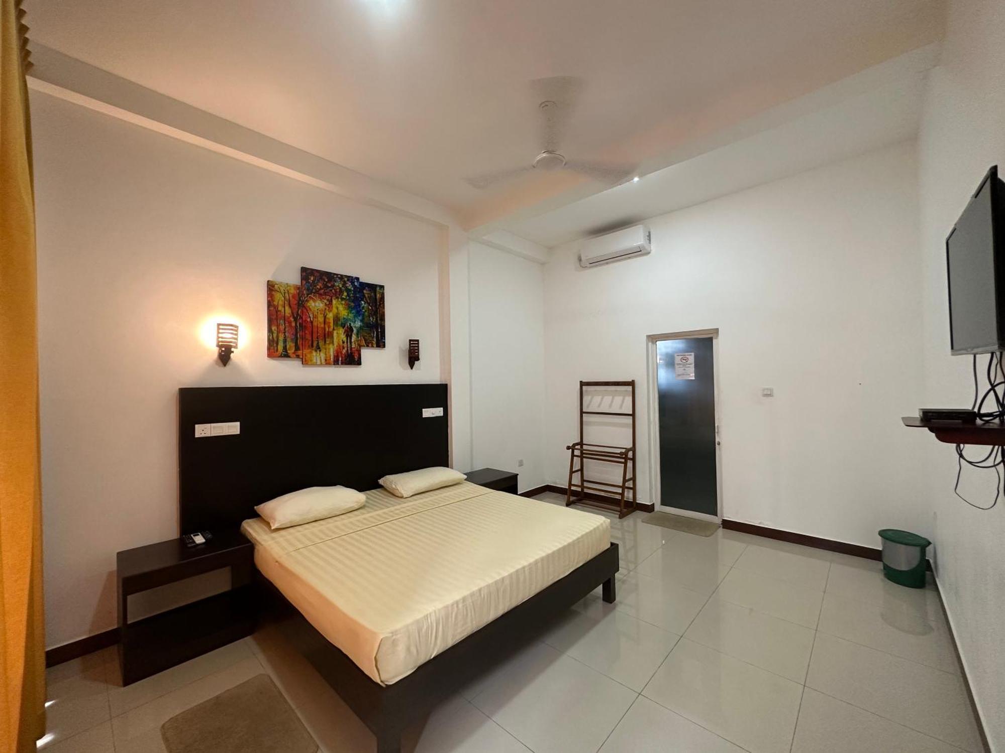 Jayaa Beach Talpe Exterior photo
